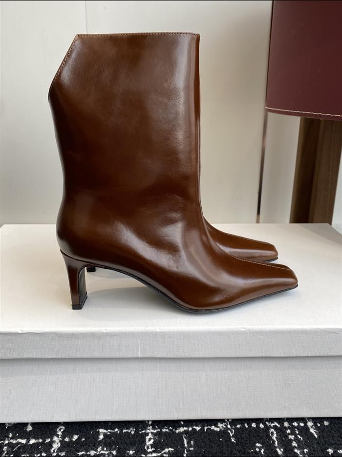 20251128174410641 390